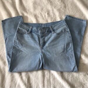 Light Blue Women's Denim Capris